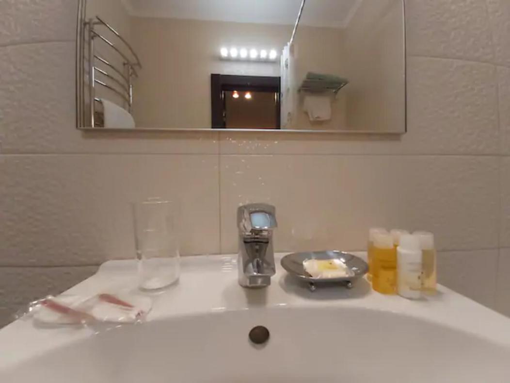 Lux Apartment, Liko Grad Kiev Buitenkant foto
